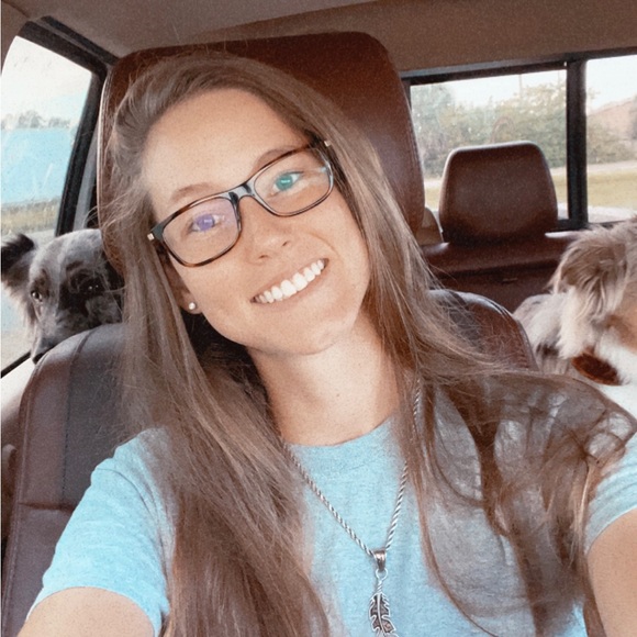 Meet your Posher, Victoria - Picture 1 of 1